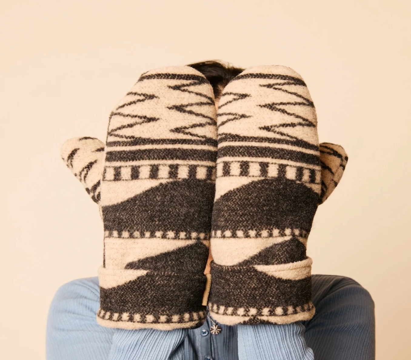 MT - Weaver Mittens