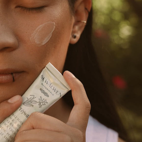 Téýwilh Sweetgrass, Sage &amp; Rose Geranium Face Cream